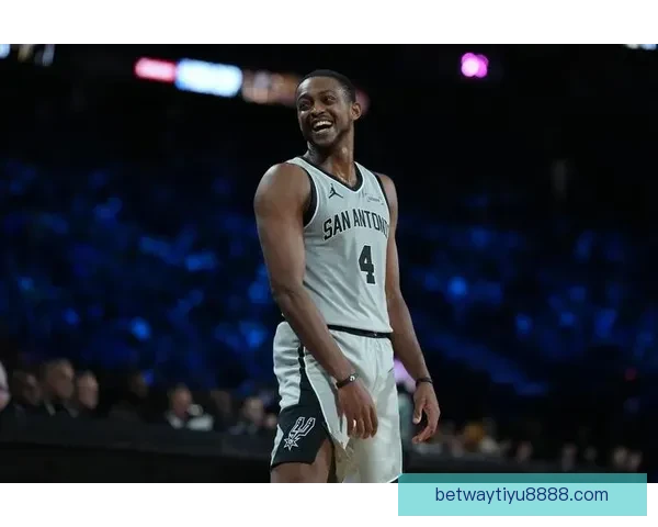 马刺主帅透露文班脚踝有些不适 赛后将冰敷情况不严重